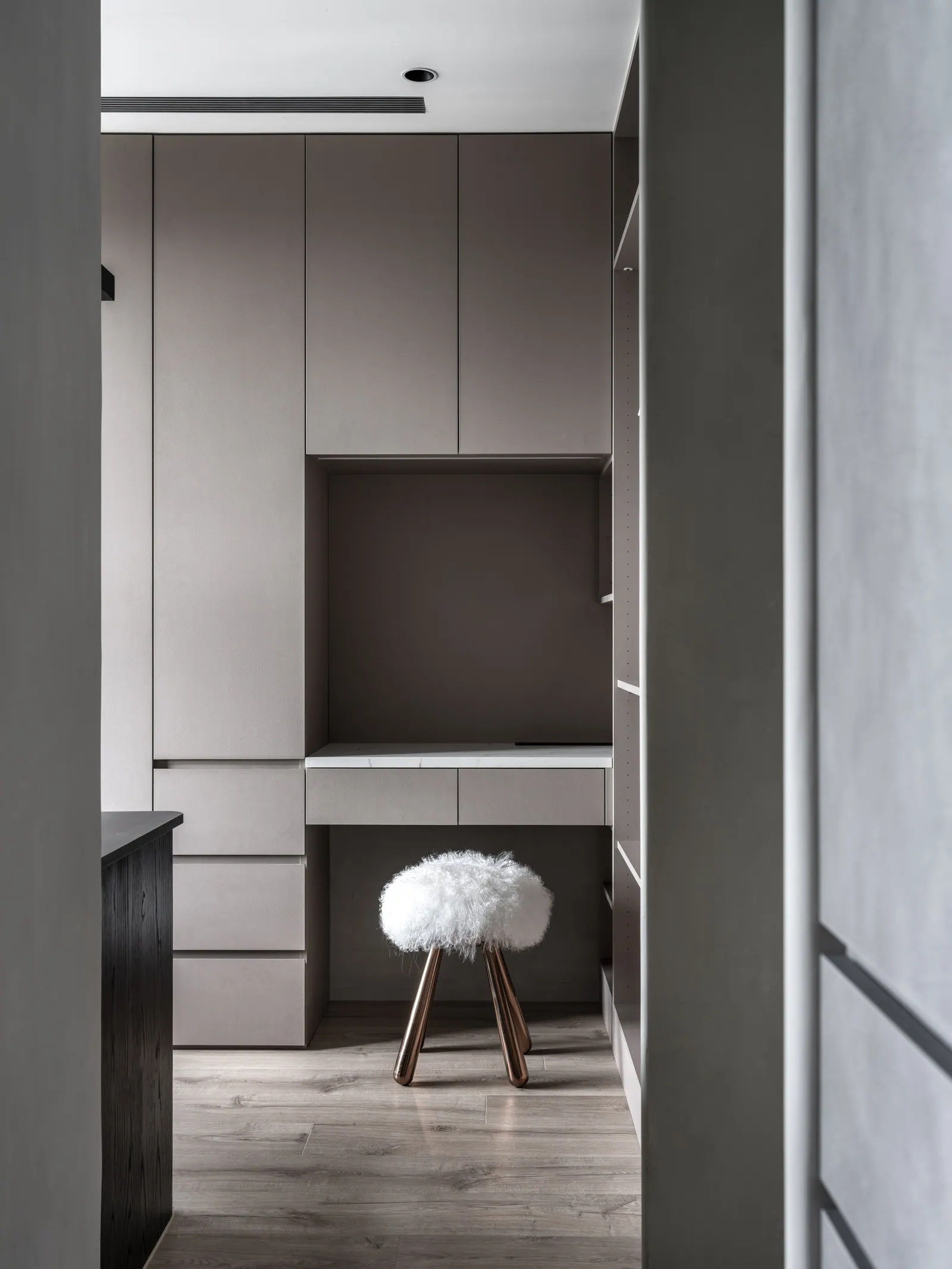 Gray Form — Nesting Series 巢居系列 · Residential 住宅 · 台北