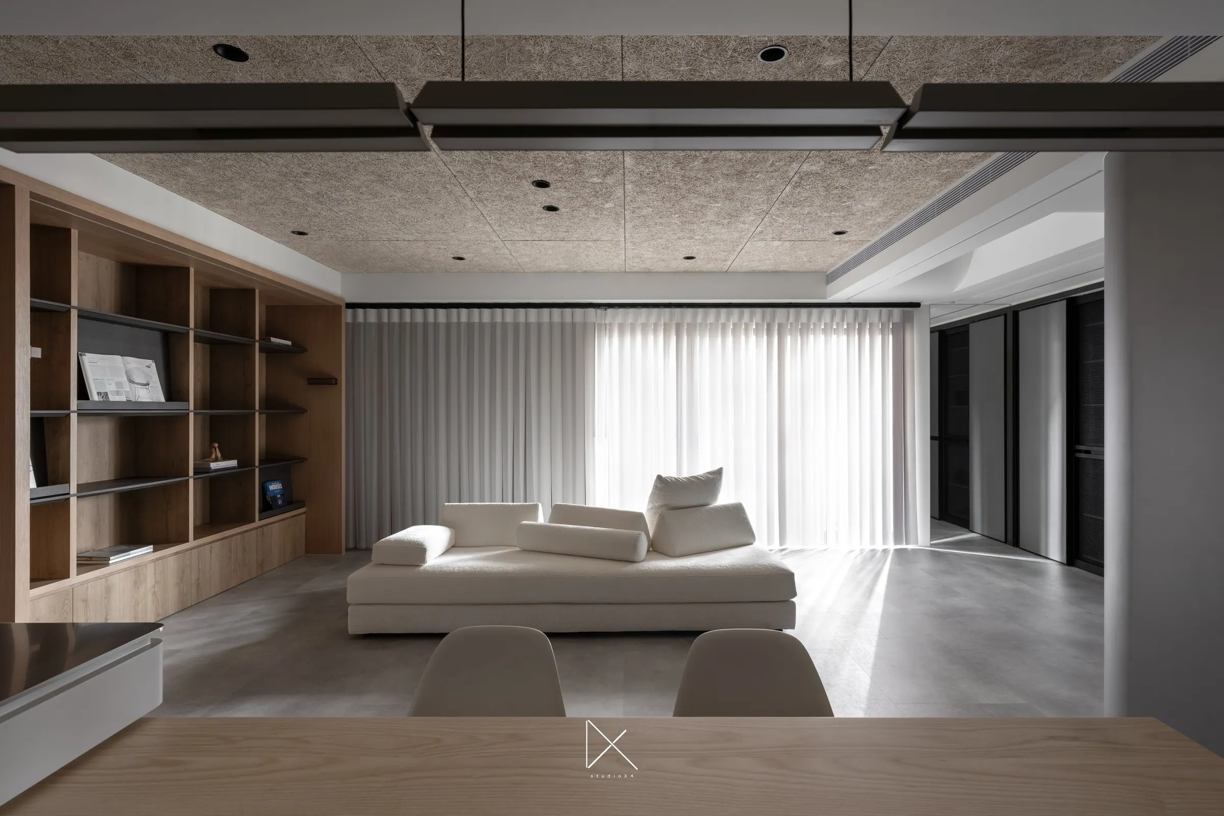 SpringWater 4 — 客廳