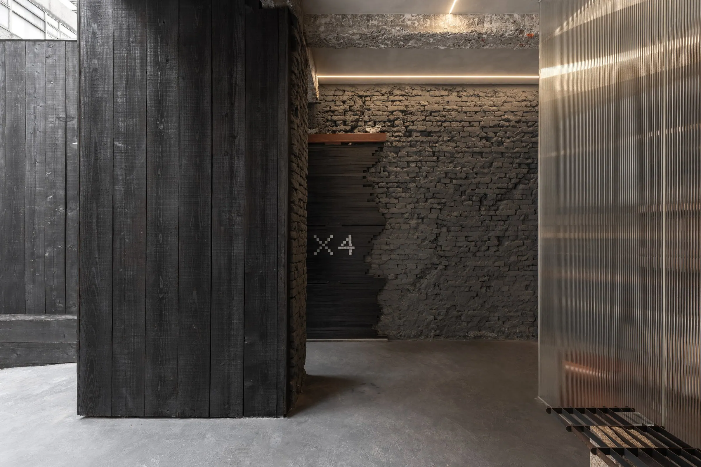 X4 Office — 辦公空間